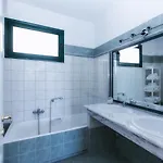 Kissakas Villa *