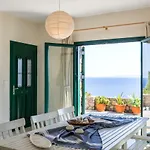 Kissakas Villa *