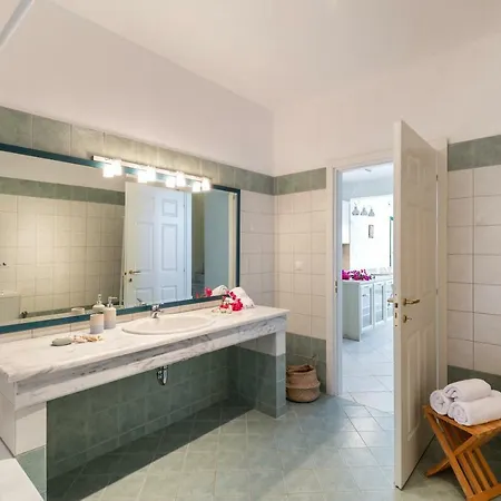 Kissakas ヴィラ Leonídion