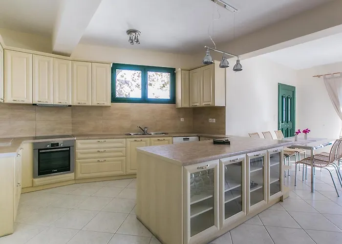 Вилла Kissakas Леонидион